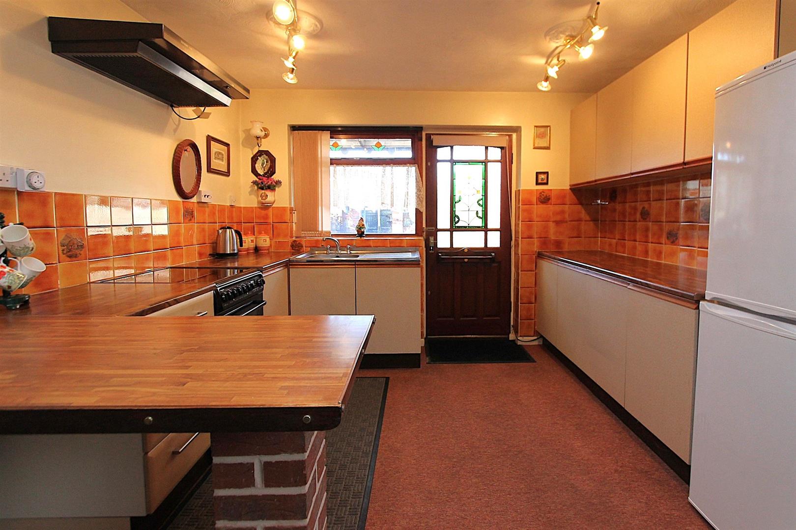 Commonside, Brierley Hill